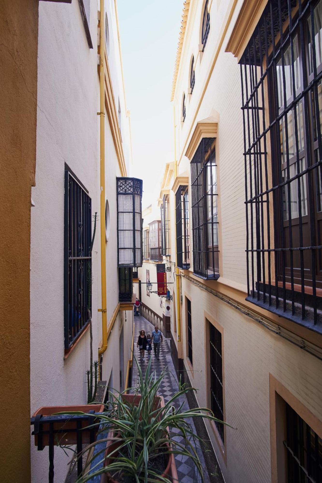 Apartment Santa Cruz Pearl By Valcambre Seville